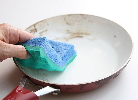 कोरोना को भगाने का सिर्फ एक हथियार, खुद कम हो जाएंगे केस