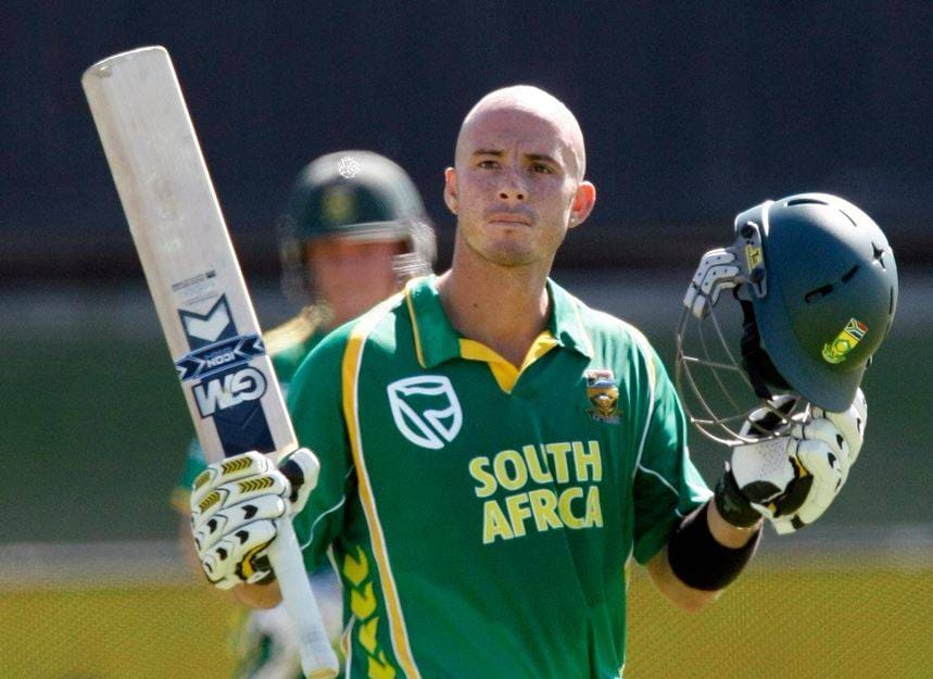 गांजा फूंकते पकड़ा गया था यह अफ्रीकी क्रिकेटर, शराब के नशे में ठोके 175 रन