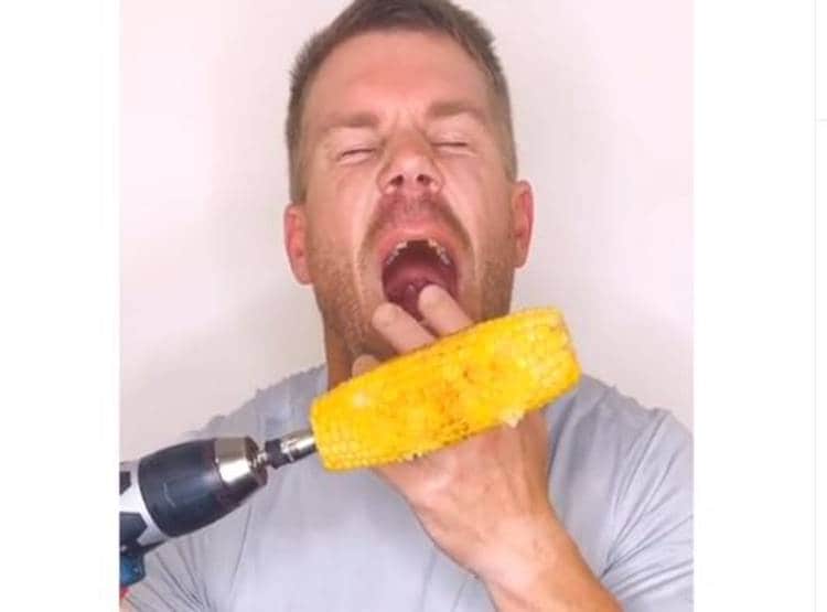 डेविड वॉर्नर ने खतरनाक स्टंट में तुड़वाए दांत, शेयर किया VIDEO