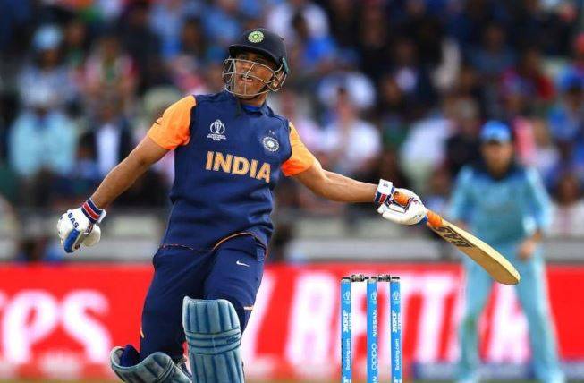 धोनी पर स्टोक्स ने उठाए सवाल, बोले- WC में जीतने की कोशिश नहीं की