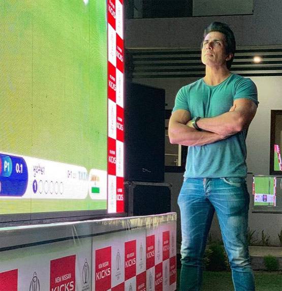 जानें- कहां से की है सोनू सूद ने पढ़ाई, मां चिट्ठियों में लिखा करती थीं ये बातें