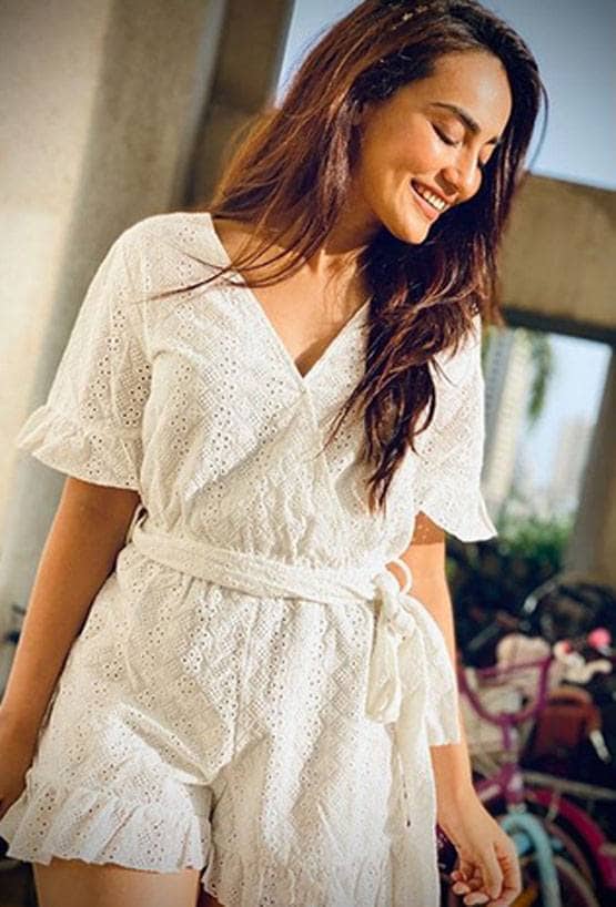 लॉकडाउन में नागिन फेम एक्ट्रेस सुरभि का फोटोशूट, दिखा स्टनिंग लुक