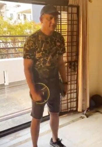 57 के अजहरुद्दीन ने शेयर किया वर्कआउट का VIDEO, फैंस ने उड़ाया मजाक