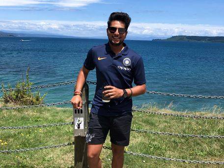 अकरम की तरह तेज गेंदबाज बनना चाहते थे कुलदीप, इस कारण कोच ने मना किया