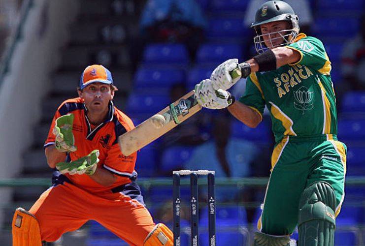 गांजा फूंकते पकड़ा गया था यह अफ्रीकी क्रिकेटर, शराब के नशे में ठोके 175 रन