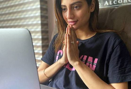 अम्फान ने बंगाल में मचाई तबाही, जायजा लेने पहुंचीं सांसद नुसरत