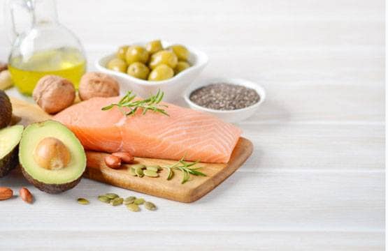 लॉकडाउन में घटाएं वजन, आज से ही शुरू करें 3 फार्मूलों वाली डाइट