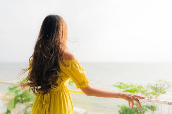 एक्सपर्ट का दावा- कोरोना से बचाव के लिये 10 मिनट धूप लेना जरूरी