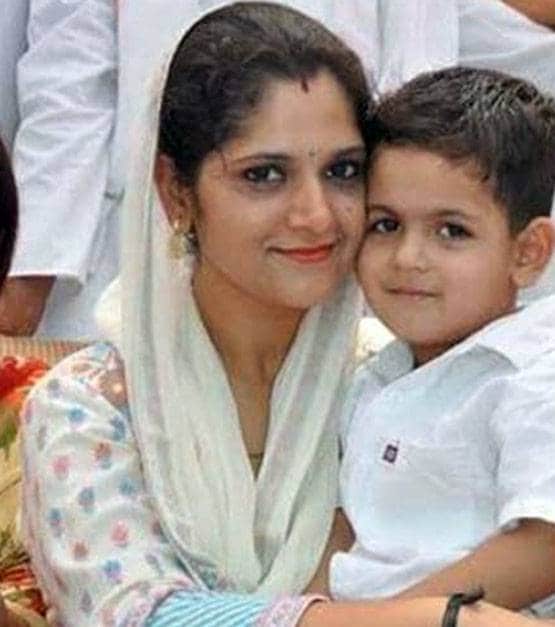 जमाने ने कहा- नहीं है सीने में दिल, चुनौतियां पार कर ये मां बनीं IAS