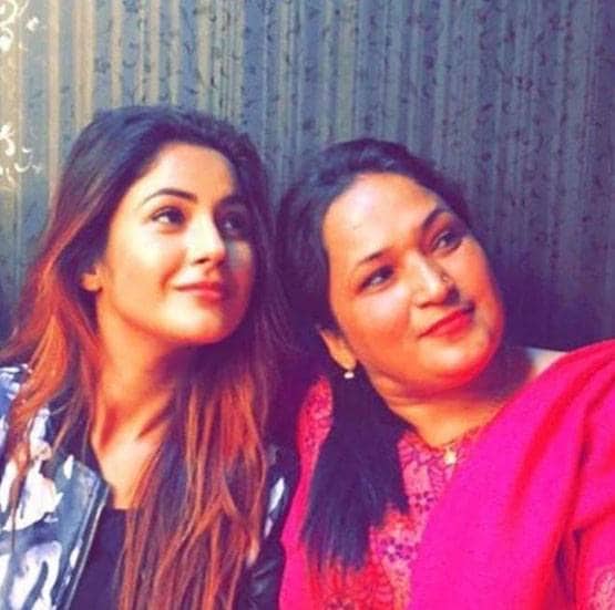 टीवी अभिनेत्रियों ने खास मैसेज के साथ मां को किया मदर्स डे विश, Photos