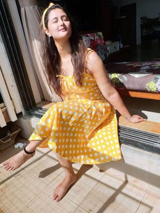 तंगहाली में बीता रश्मि का बचपन, कभी डांस क्लास के लिए नहीं थे 350 रुपये