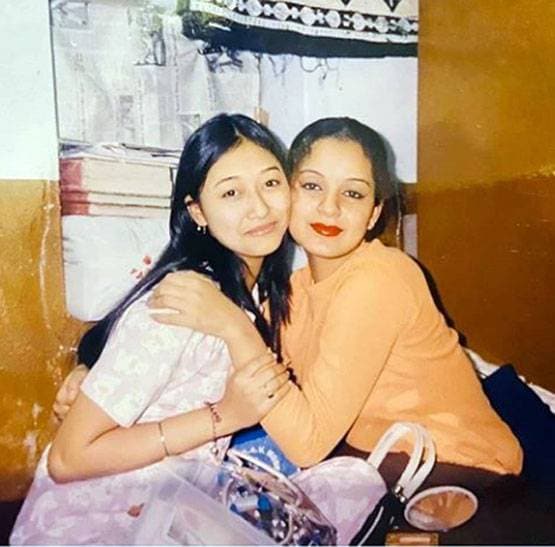 फ्रेंड्स संग कंगना रनौत की अनसीन फोटोज, दिखी एक्ट्रेस की हॉस्टल लाइफ