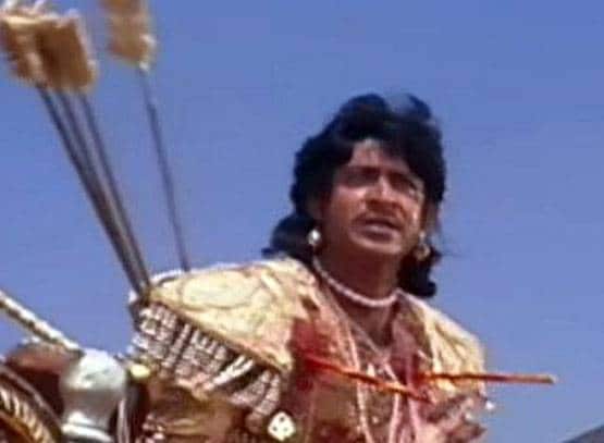 महाभारत के अभिमन्यु ने फिल्म में निभाया अमिताभ के बचपन का रोल, पहचाना आपने?