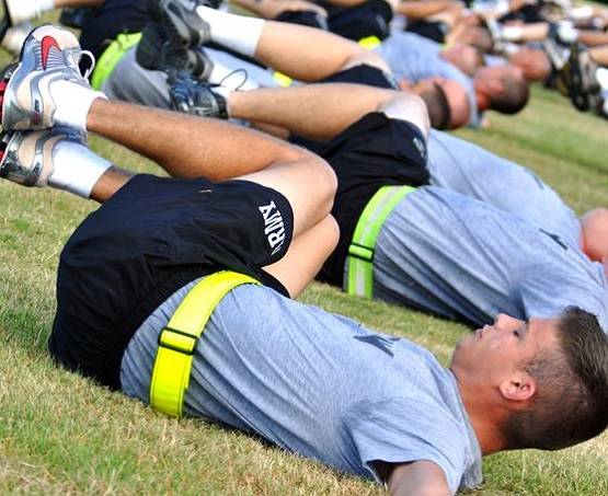 लॉकडाउन: जिम-पार्क न जाने से खराब हो रही फिटनेस, ट्राय करें ये 5 वर्कआउट