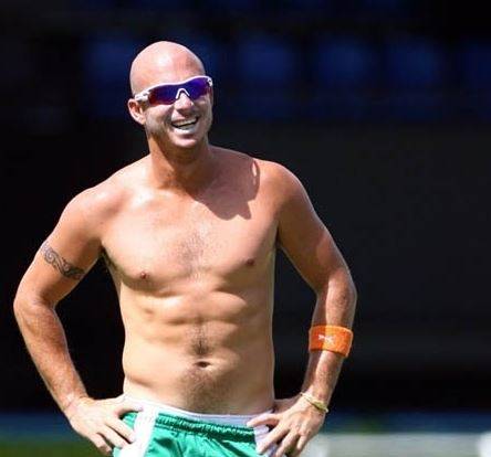 गांजा फूंकते पकड़ा गया था यह अफ्रीकी क्रिकेटर, शराब के नशे में ठोके 175 रन