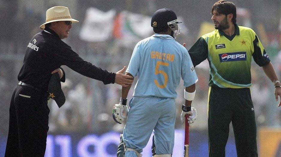 गंभीर ने आफरीदी को दिया जवाब,  इमरान खान-बाजवा को कहा 'जोकर'