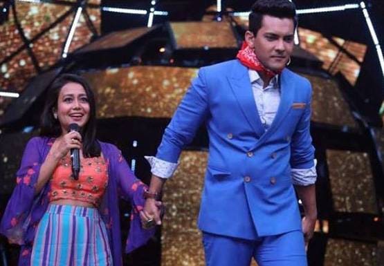 लॉकडाउन के बाद आदित्य नारायण का साथ चाहती हैं नेहा कक्कड़? शेयर की तस्वीर