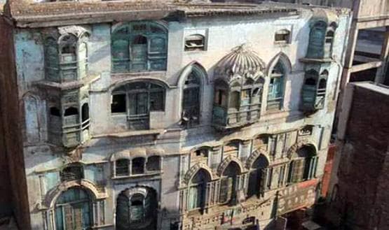 PAK में है 102 साल पुरानी कपूर खानदान की हवेली, अब दिखती है ऐसी