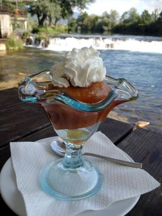 ईद: भारत-पाक में सेवइयां की मिठास, कई देशों में बनती हैं ये खास डिश