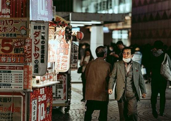 ना लॉकडाउन, ना की ज्यादा टेस्टिंग, फिर भी कोरोना से कैसे जीत गया जापान?