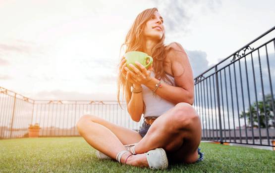 एक्सपर्ट का दावा- कोरोना से बचाव के लिये 10 मिनट धूप लेना जरूरी