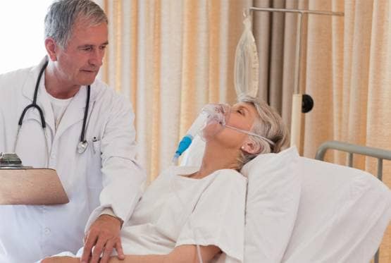 कैंसर के इन मरीजों में  Covid-19 का खतरा ज्यादा, रहें सावधान