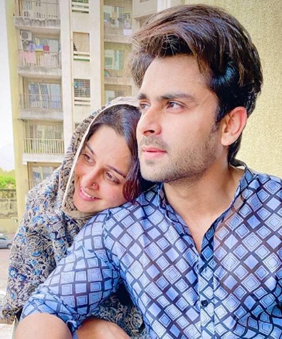 पति शोएब संग दीपिका ने दिया पोज, लिखा- मुझे अपना बनाने के लिए शुक्रिया