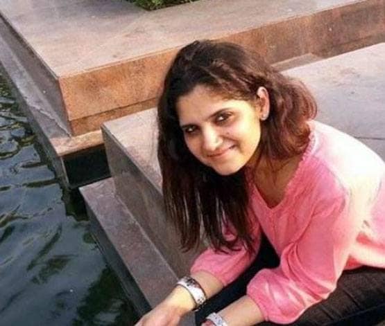 जमाने ने कहा- नहीं है सीने में दिल, चुनौतियां पार कर ये मां बनीं IAS