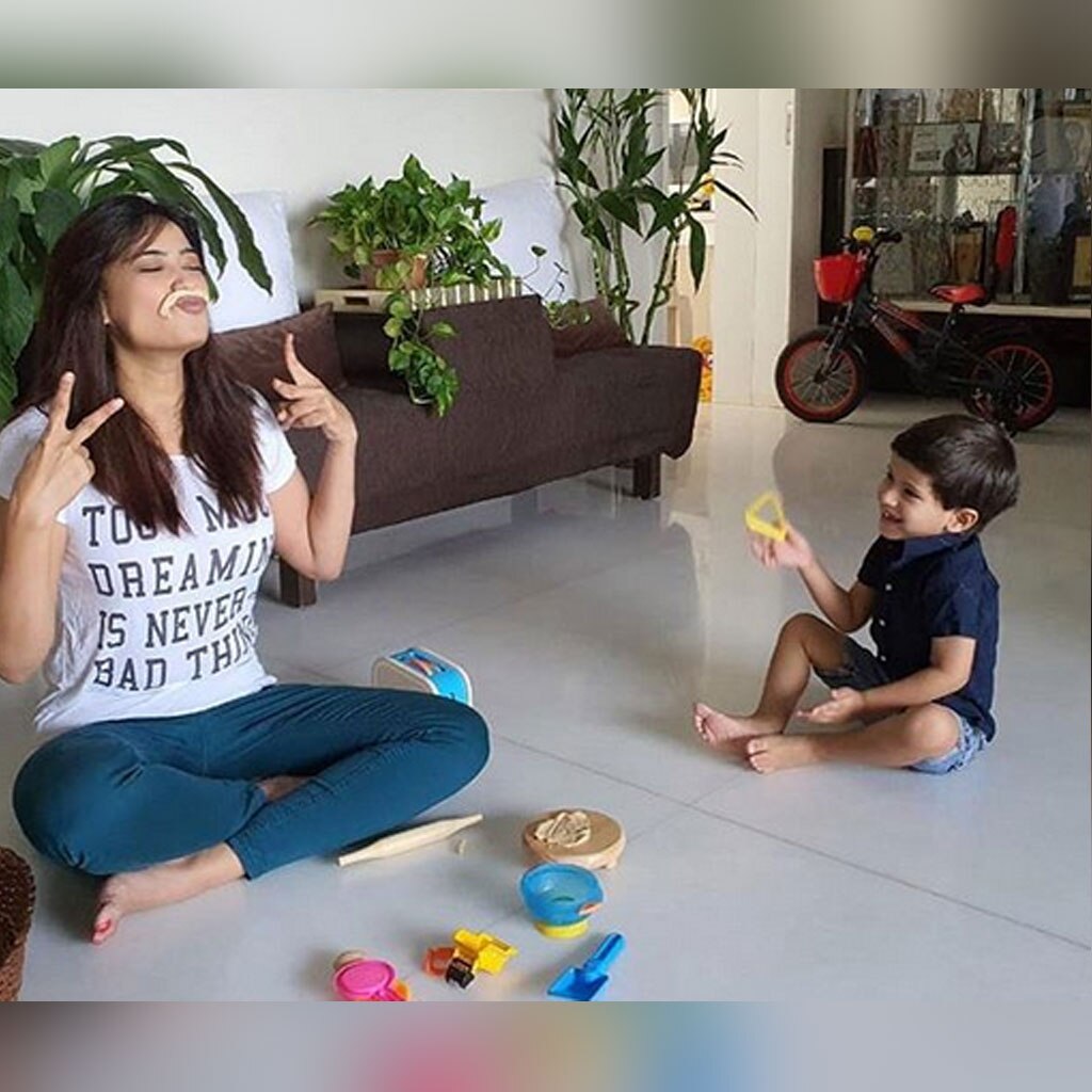 श्वेता तिवारी अपने बेटे के साथ