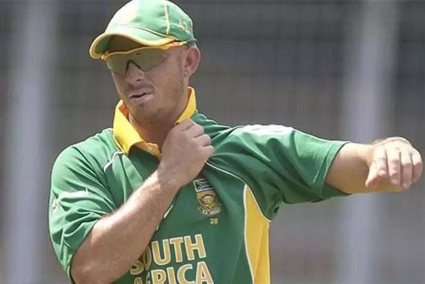 गांजा फूंकते पकड़ा गया था यह अफ्रीकी क्रिकेटर, शराब के नशे में ठोके 175 रन