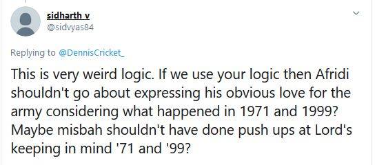 धोनी के आर्मी टी-शर्ट पहनने पर इस ऑस्ट्रेलियाई ने उठाए सवाल, हुए ट्रोल