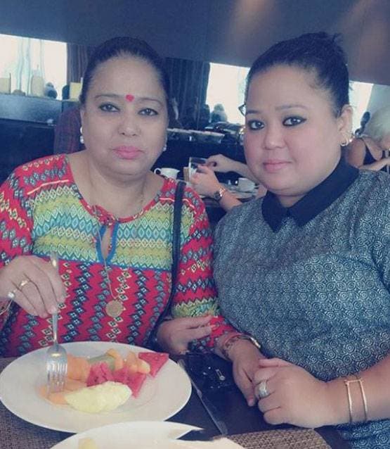 टीवी अभिनेत्रियों ने खास मैसेज के साथ मां को किया मदर्स डे विश, Photos