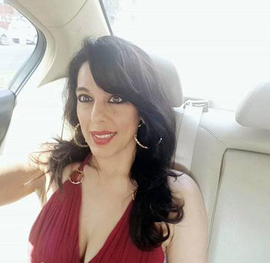 90s में बोल्ड एड कर सुर्खियों में आई थीं पूजा बेदी, हुआ था डीडी पर बैन