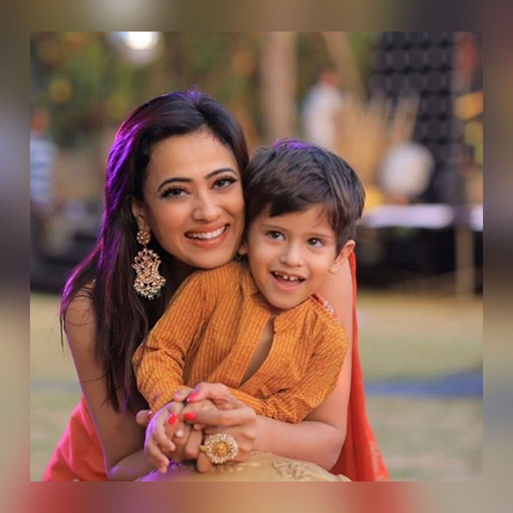 श्वेता तिवारी अपने बेटे के साथ