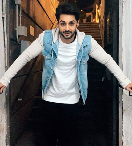 62 साल की उम्र में करण वाही की मां का ट्रांसफॉर्मेशन, घटाया 18kg वजन