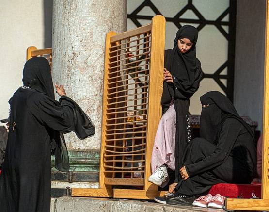 इस देश में इमाम बोले- मुस्लिमों का कुछ नहीं बिगाड़ पाएगा कोरोना, डॉक्टर परेशान