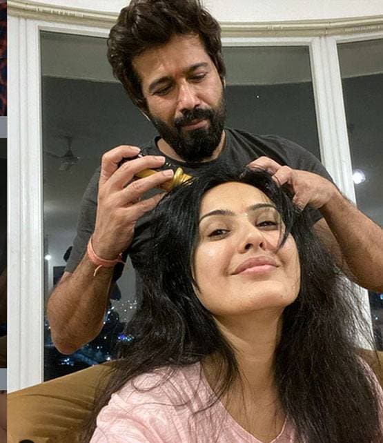 काम्या पंजाबी ने पति संग शेयर की सेल्फी, बताया पोस्ट वर्कआउट नौटंकी