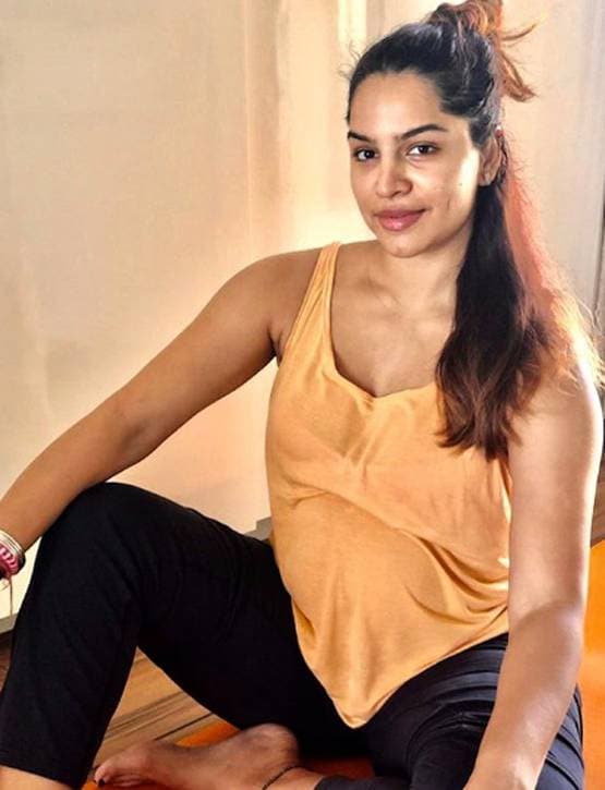 जल्द मां बनने वाली हैं कुमकुम भाग्य फेम एक्ट्रेस, फ्लॉन्ट किया बेबी बंप