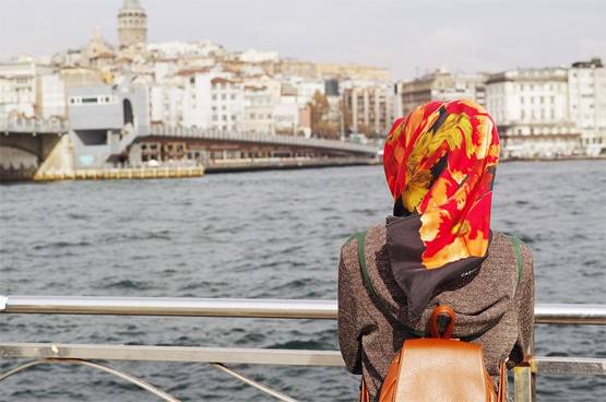 ईरान: 14 साल की बेटी का था अफेयर, पिता ने सोते वक्त दरांती से काटी गर्दन