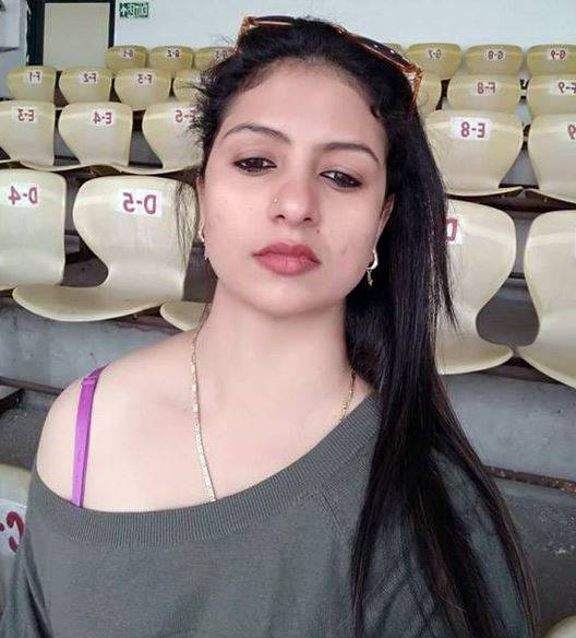 शमी की वाइफ ने 'दम मारो दम' गाने पर किया डांस, लोग बोले- रमजान में शर्म करो