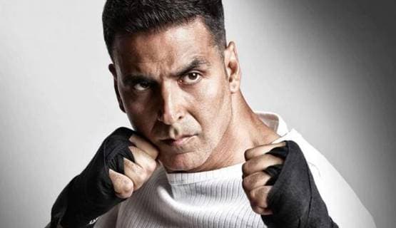 लॉकडाउन के बीच मुंबई में पहली शूटिंग, डायरेक्टर आर बाल्की संग दिखे अक्षय