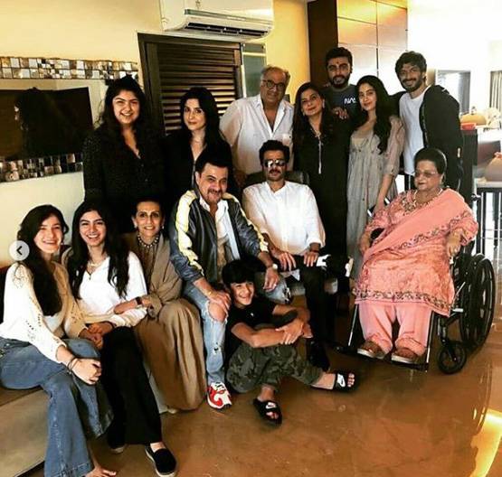 कपूर से लेकर खान तक, ये हैं बॉलीवुड के मशहूर परिवार, पीढ़ियों से कायम है दबदबा