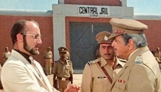 अनुपम खेर के करियर को 36 साल, जानें एक्टर के 7 बेस्ट रोल्स के बारे में