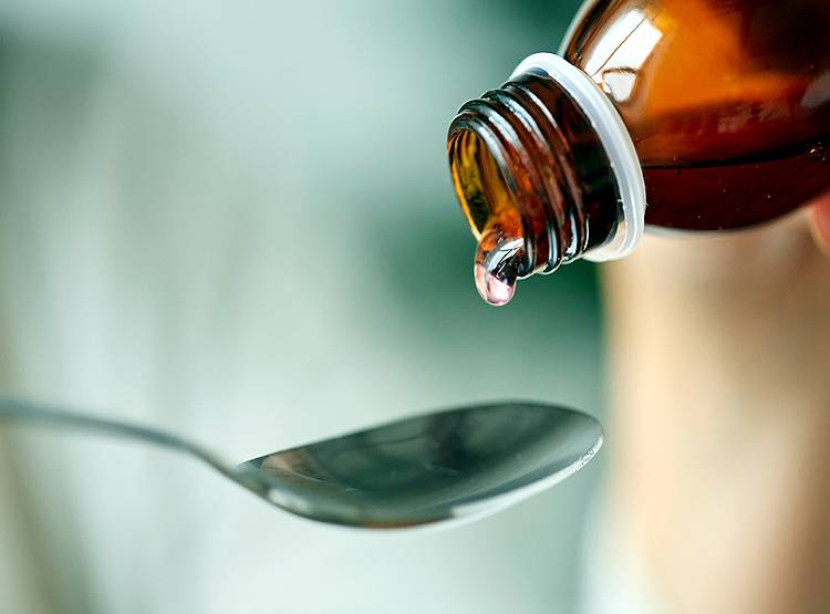 खांसी की दवा में मिला केमिकल जो बढ़ा सकता है कोरोना के फैलने का खतरा!