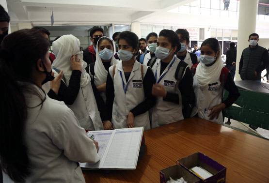 World Nurses Day: नर्सिंग में विदेश में भी जॉब के मौके, बनाएं करियर