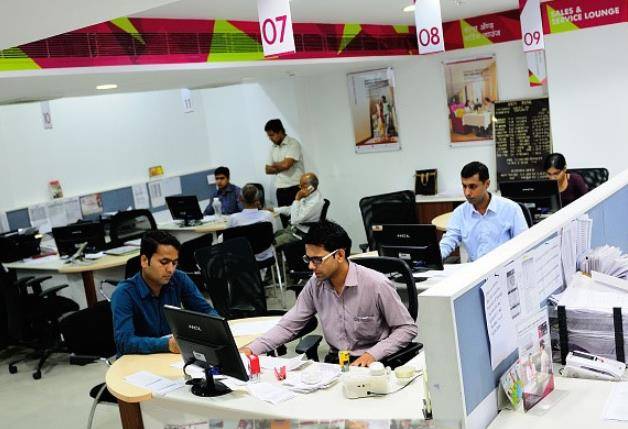 एक 'खबर' और निवेशक मालामाल! AXIS बैंक के शेयरों में 15% की रैली