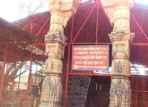 राम मंदिर निर्माण से पहले समतलीकरण, मिल रहीं प्राचीन मूर्तियां और शिवलिंग