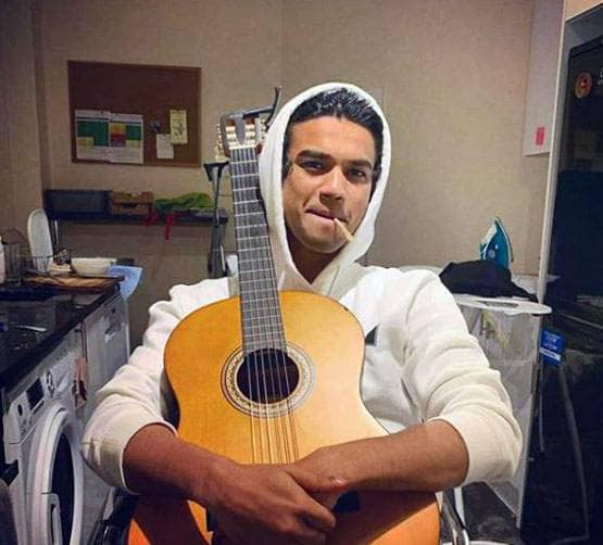 पिता की मौत पर छलका इरफान के बेटे बाब‍िल का दर्द, लिखा ये खास नोट