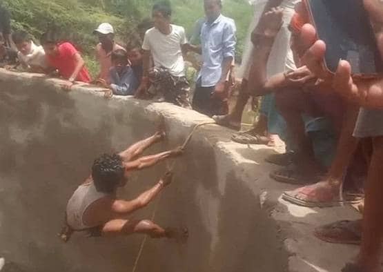 तीस साल से हो रही थी खोज, अब कुएं से निकली कृष्ण की बेशकीमती मूर्ति