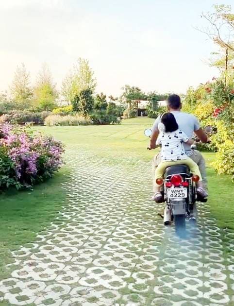 लॉकडाउन में धोनी का ऐसा चेहरा..? माही का ये लुक हुआ वायरल